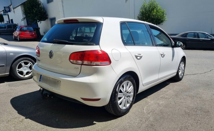 VOLKSWAGEN GOLF VI 1.6 TDI